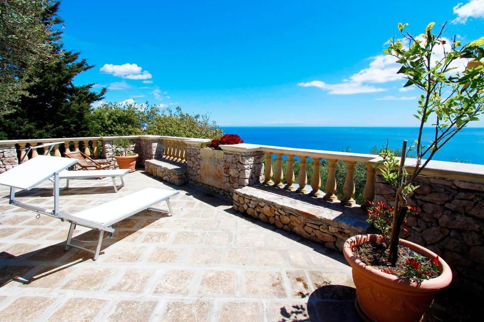 Patio, Balcony/Terrace, Sea view, sunbed
