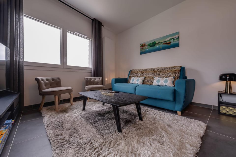 Le 305 - T3 with garage and beautiful terrace House in Annecy