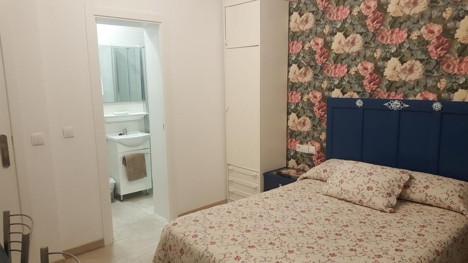 Bathroom, Photo of the whole room