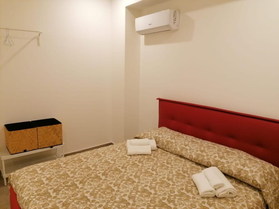 Home Cipriana Apartment in Catania