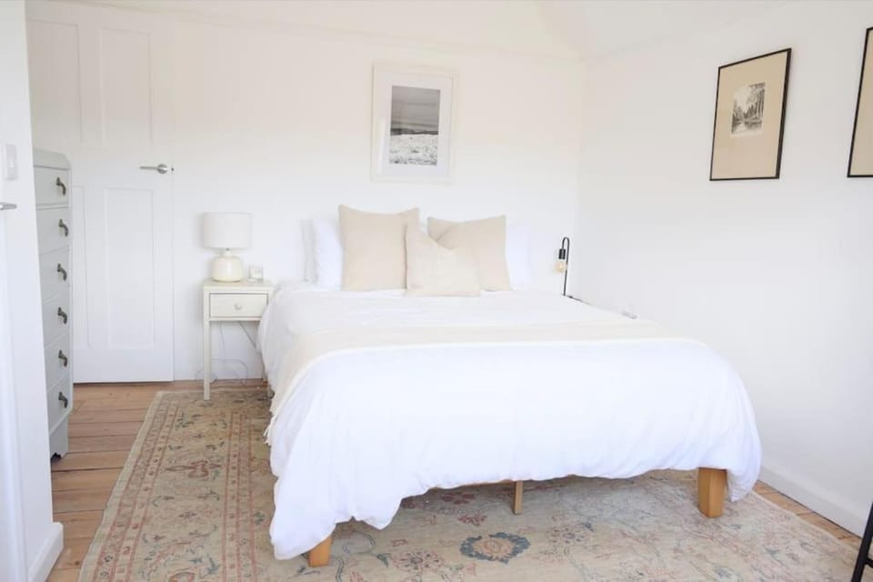 The Palm House Falmouth - minutes from the beach! House in England
