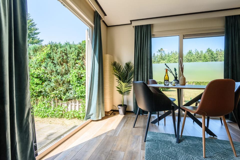 Chalet met eigen tuin aan de Veluwse bosrand House in Putten