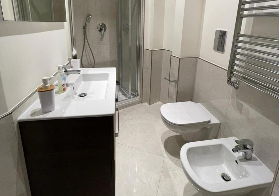 Shower, Toilet, Bathroom