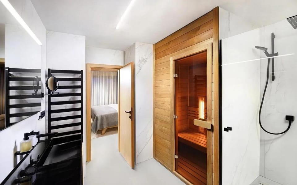 Sauna, Bathroom