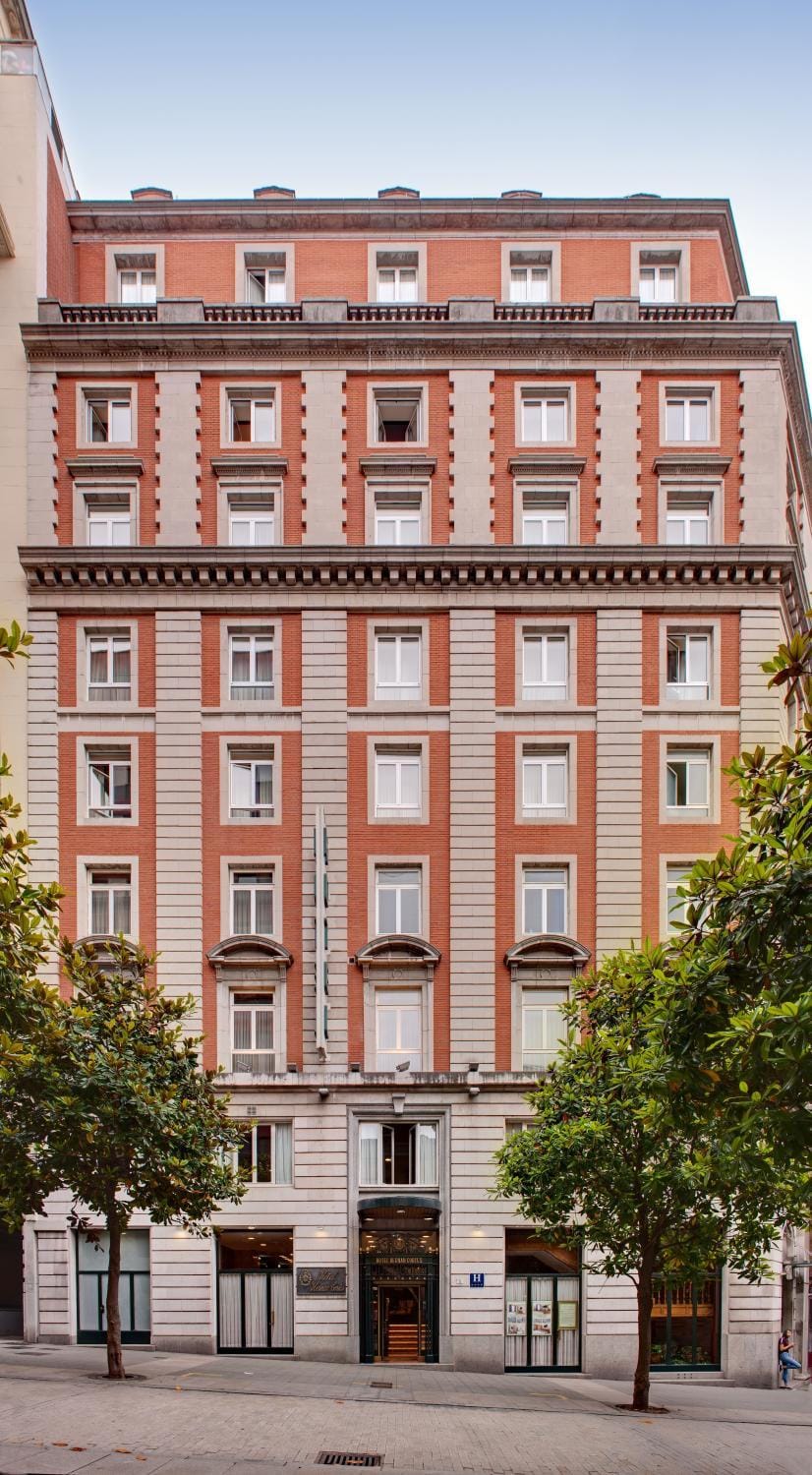 Property building, Facade/entrance