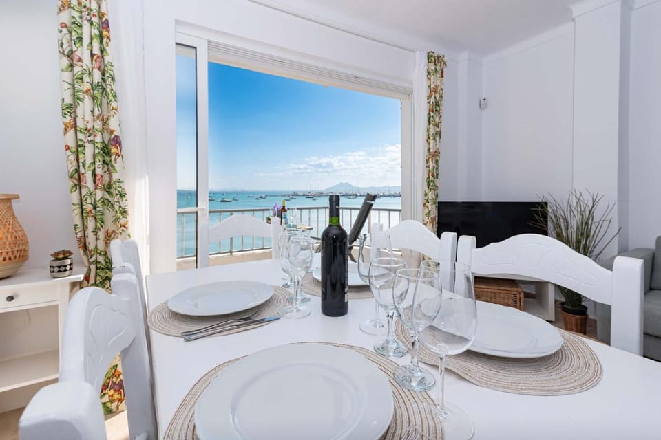 Dining area, Sea view