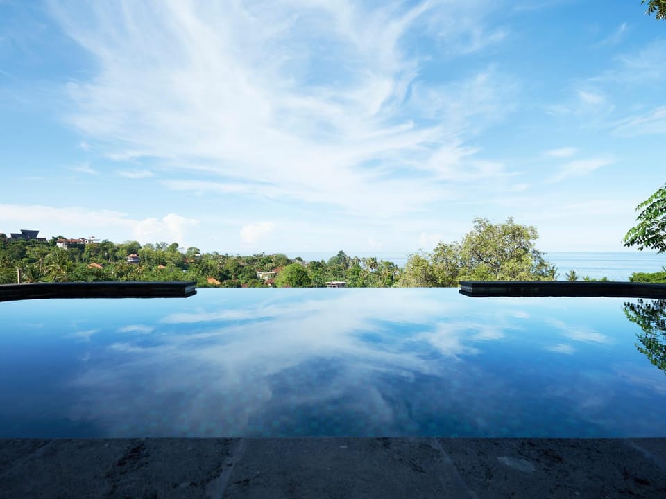 Sea view, Swimming pool