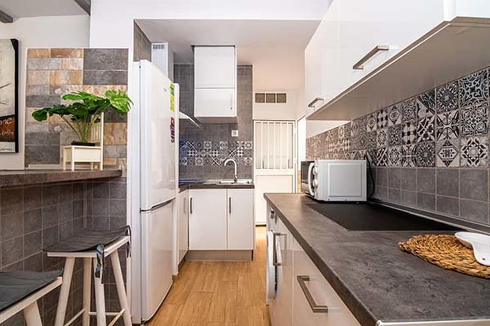 Kitchen or kitchenette, Living room