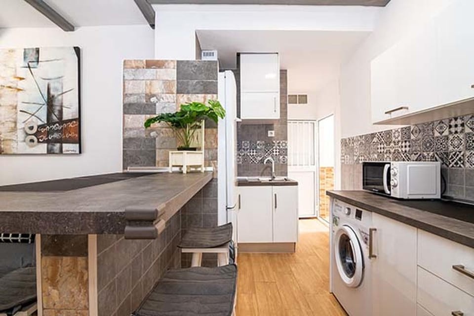 Kitchen or kitchenette, Living room