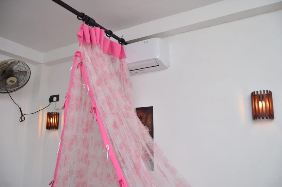fireplace, fireplace, air conditioner