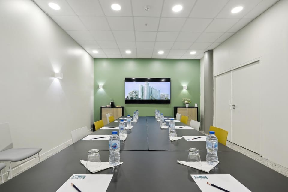Meeting/conference room