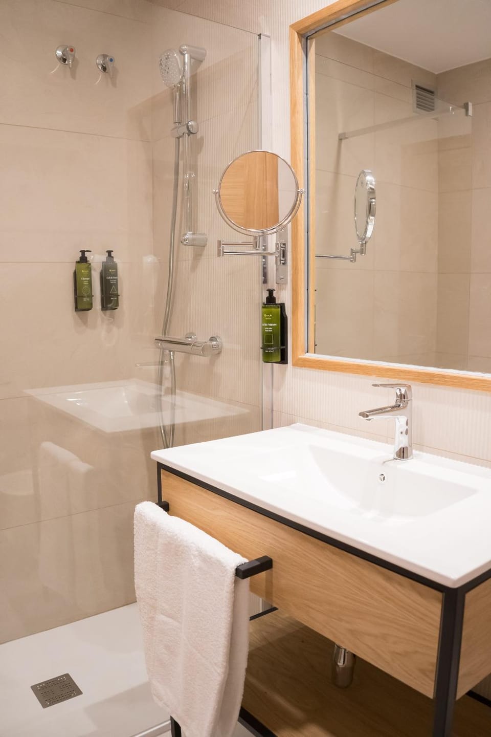 Shower, Bathroom