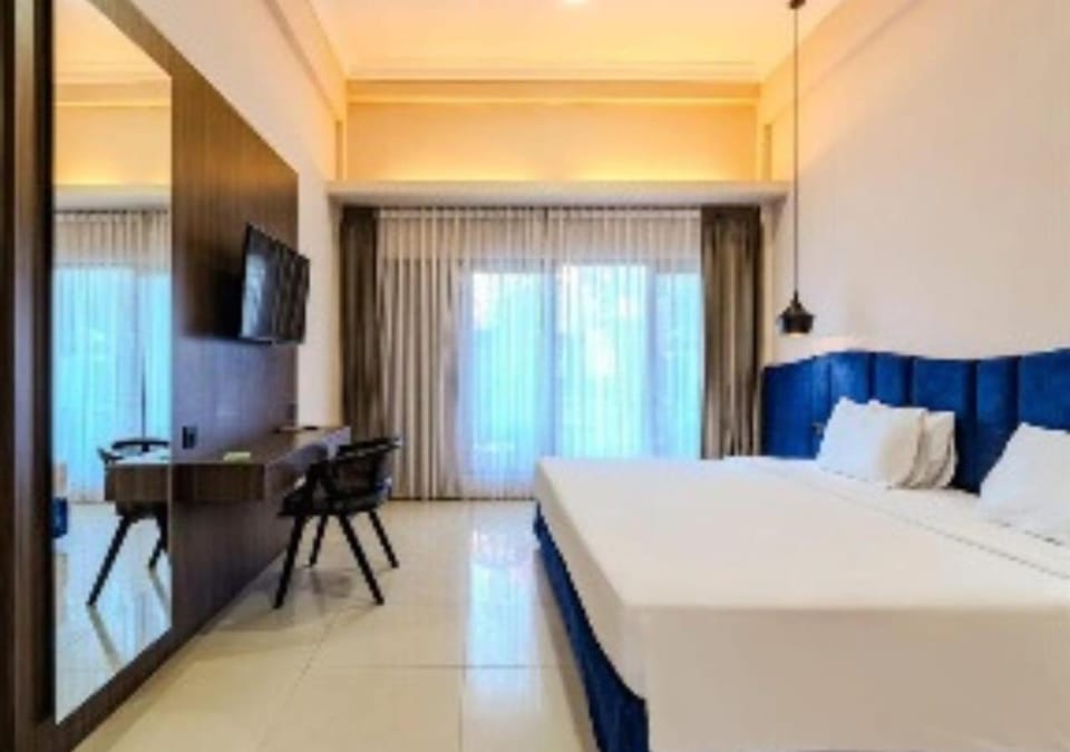Bed, TV and multimedia, Photo of the whole room, Evening entertainment
