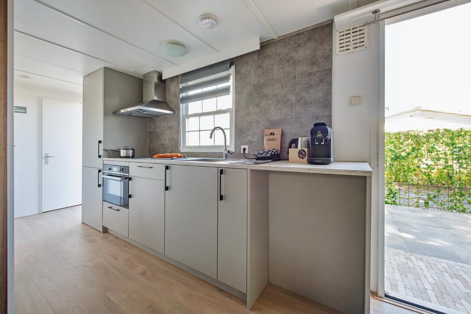 Kitchen or kitchenette, stove