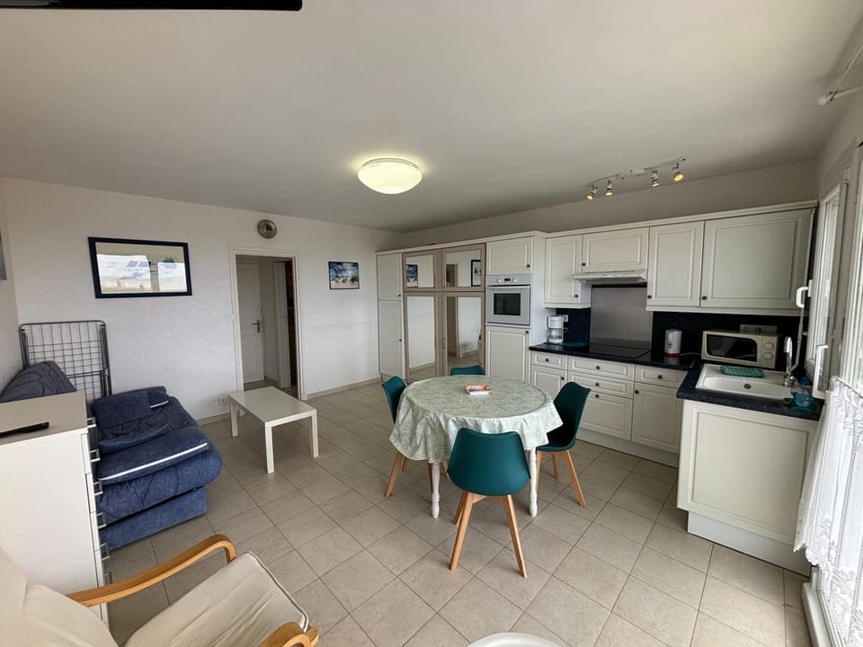 Studio en résidence face mer avec parking Apartment in France