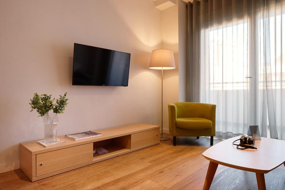 TV and multimedia, Living room, Seating area