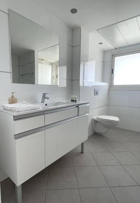 Sunny 3BR Apartment Golf Residence Apartment in Eilat