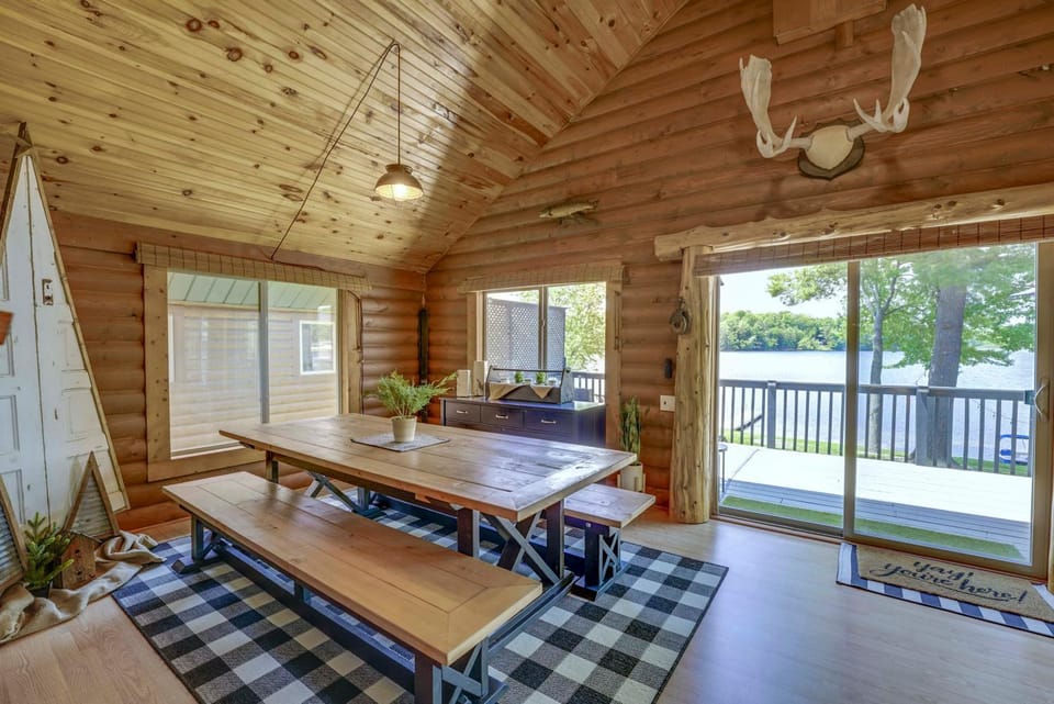 Diamond Lake Waterfront Cabin w/ Deck + Dock! Cabin in Michigan