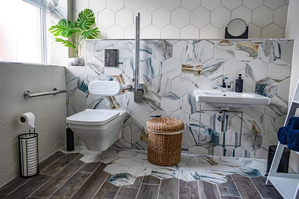 Toilet, Bathroom, acessibility