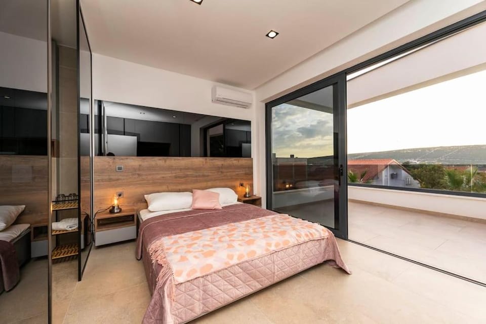 Villa Leonie, luxury villa with private pool Villa in Novalja