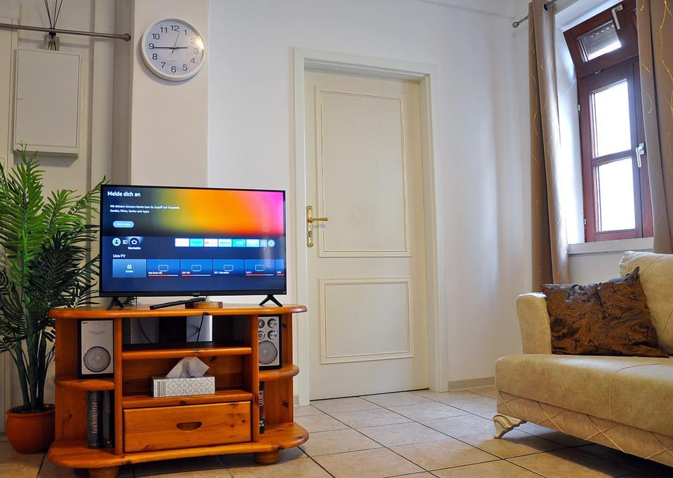 TV and multimedia, Living room