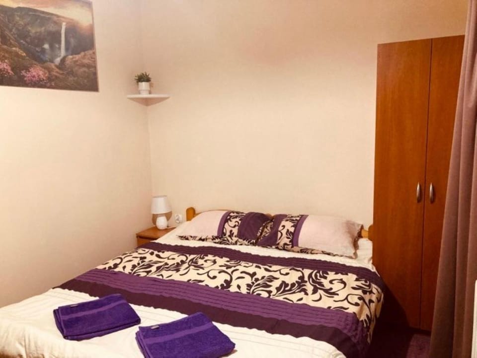 Dworek Ewunia Bed and Breakfast in Poland