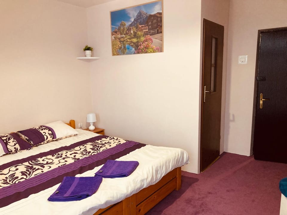 Dworek Ewunia Bed and Breakfast in Poland