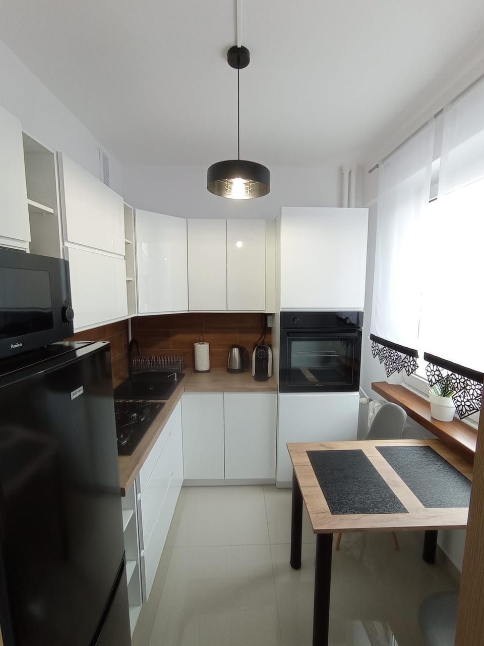 Kitchen or kitchenette, pet friendly