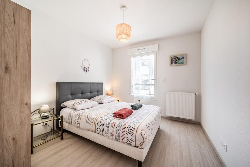 Living room, Bedroom