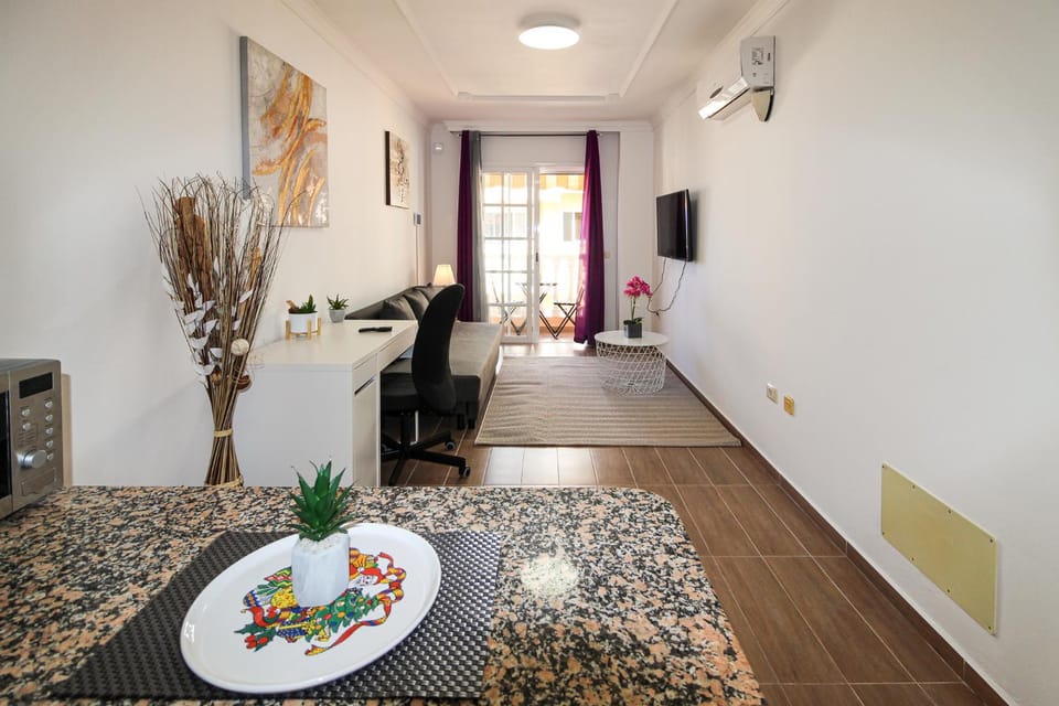 TV and multimedia, Living room, Dining area