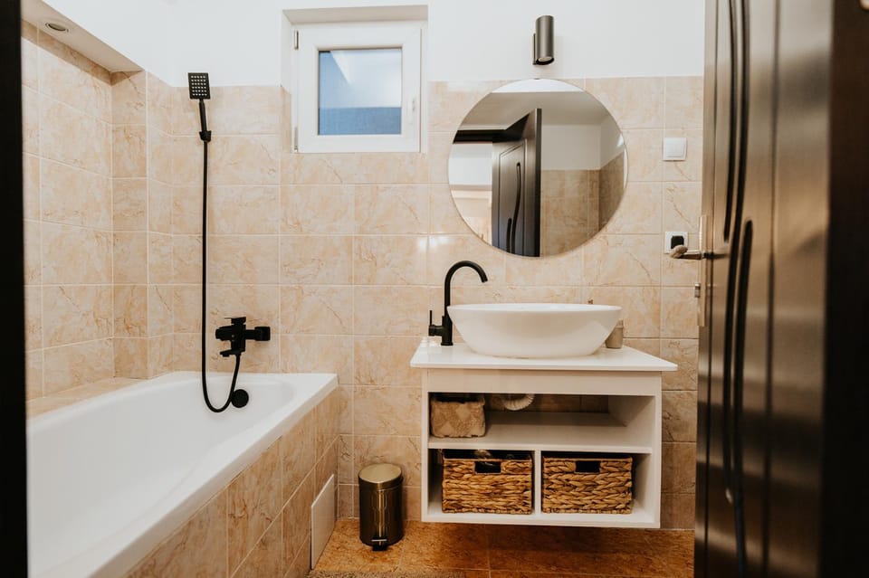DOUX Apartman House Apartment in Romania