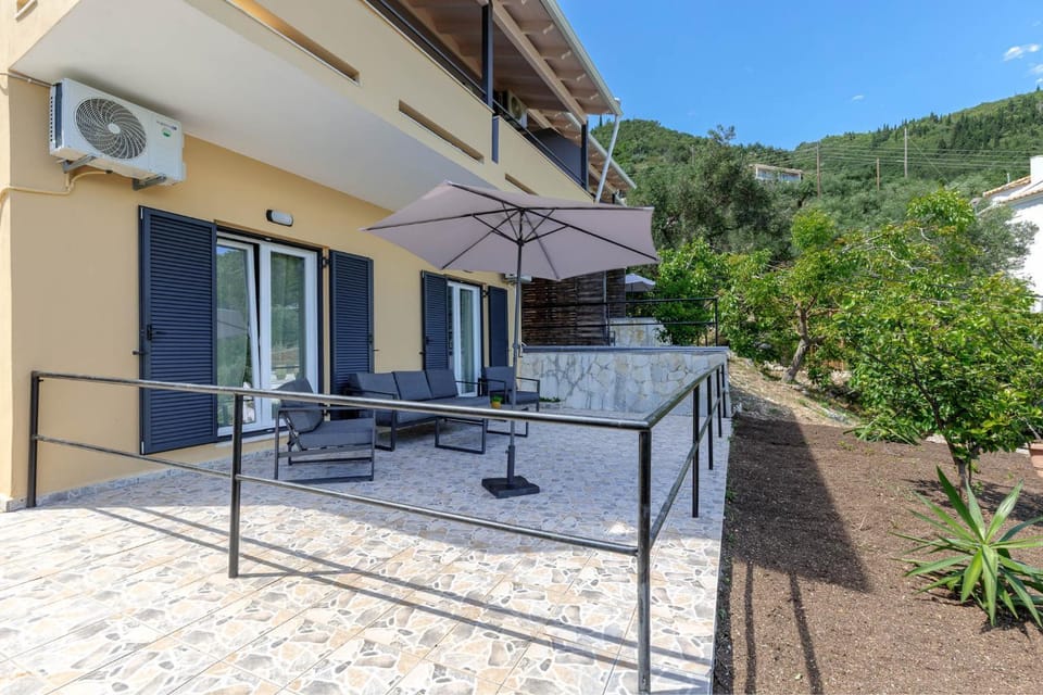 Patio, Natural landscape, Balcony/Terrace
