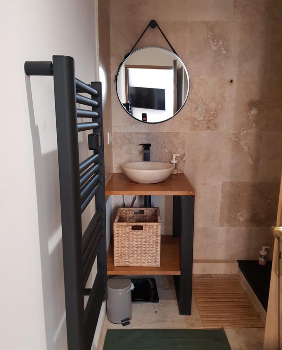 Central and comfortable studio, near train station Apartment in Marseille