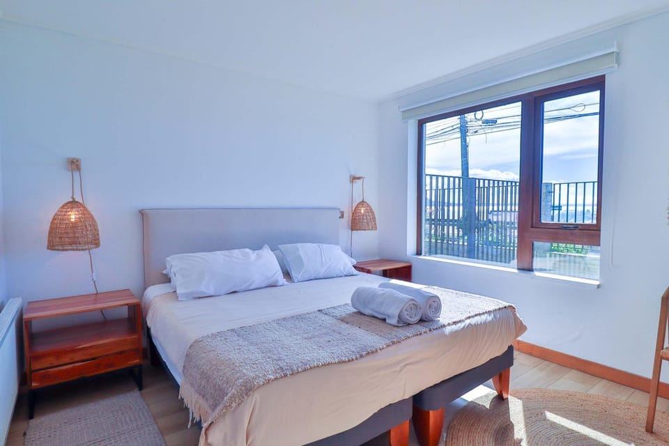 HOM I Depto familiar a pasos del lago, Wifi, Terraza, Estacionamiento, Full Equipado, Calefacción Apartment in Puerto Varas