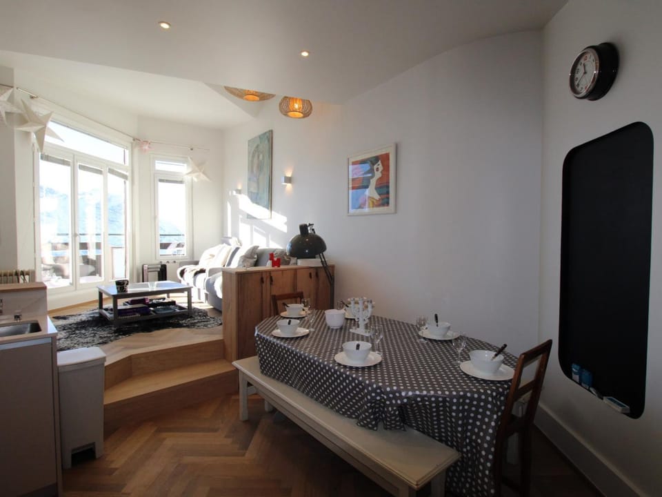 Avoriaz : Duplex 9 pers, cheminée, WiFi, proche ski - FR-1-633-64 Apartment in Avoriaz