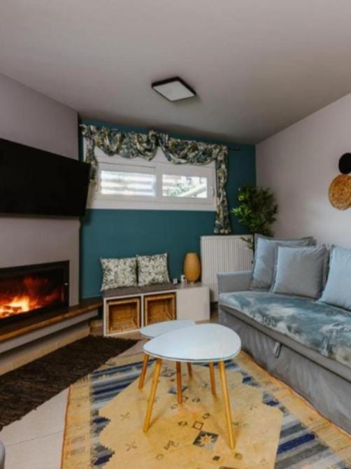 Le Petit Jardin #2 Apartment in Volos