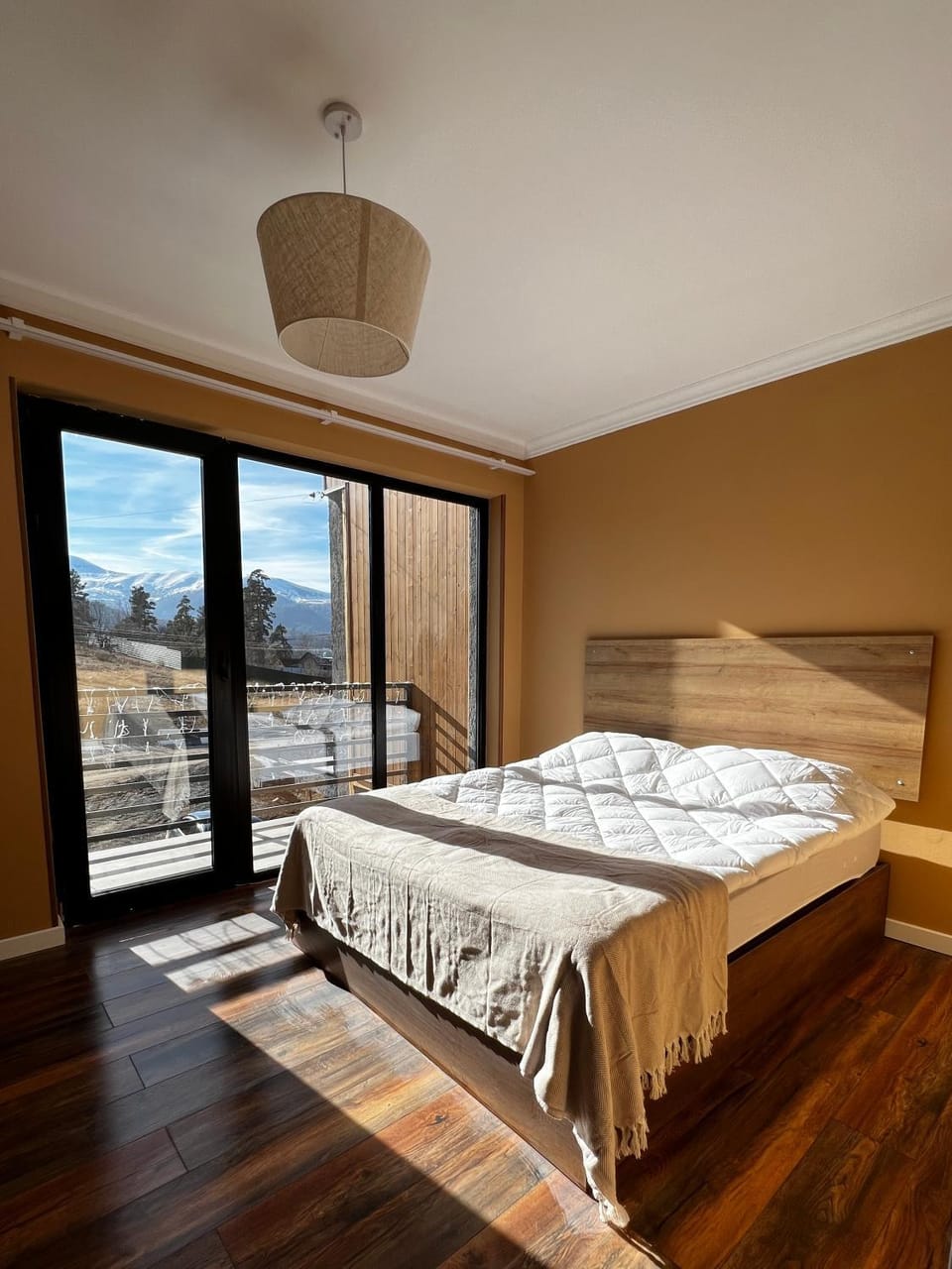 Bed, towels