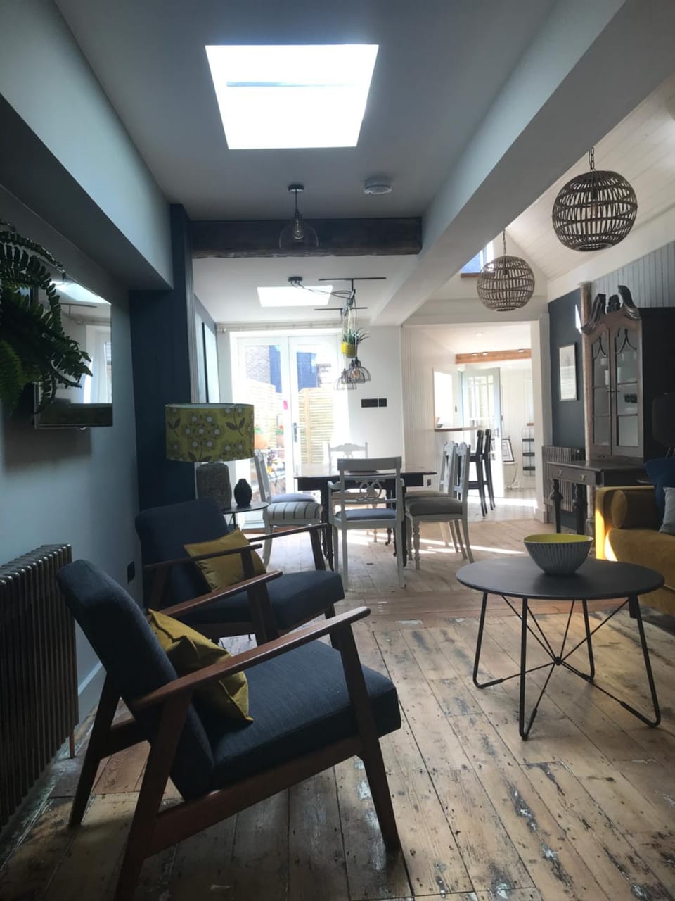Living room, Dining area