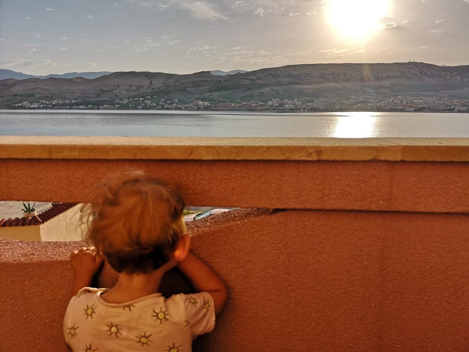 Day, Natural landscape, Balcony/Terrace, Mountain view, Sea view