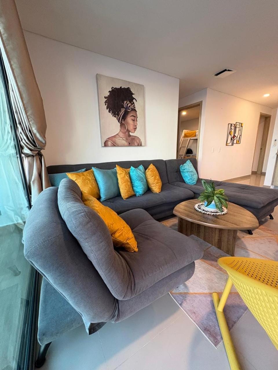 Living room, Seating area