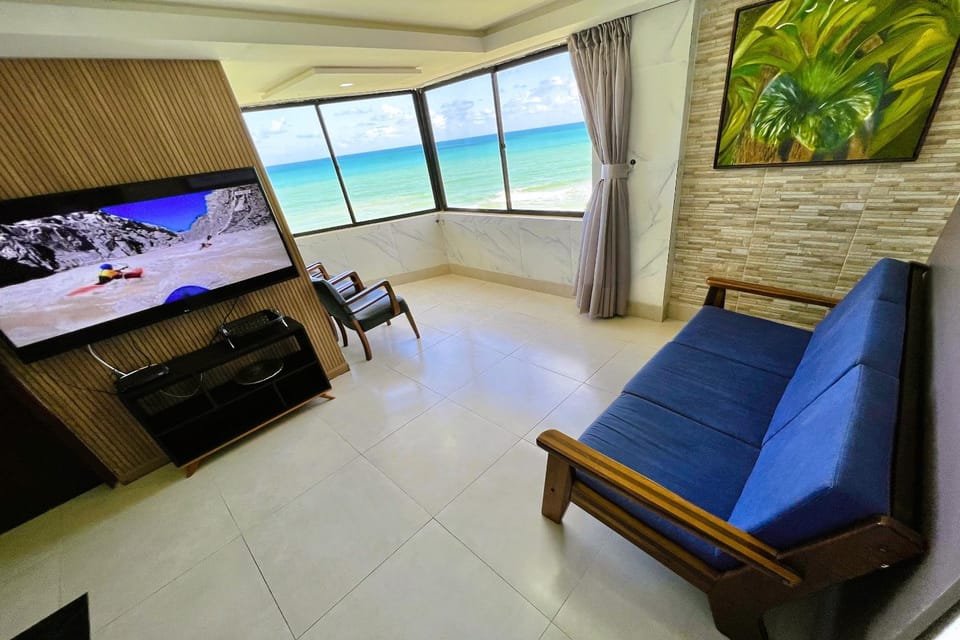 TV and multimedia, View (from property/room), Living room, Sea view