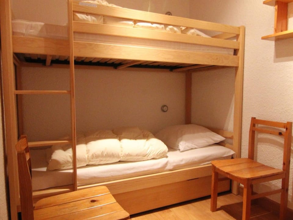 Studio cosy pour 5 pers. à 50m des pistes - Alpe d'Huez - FR-1-405-200 Apartment in Huez
