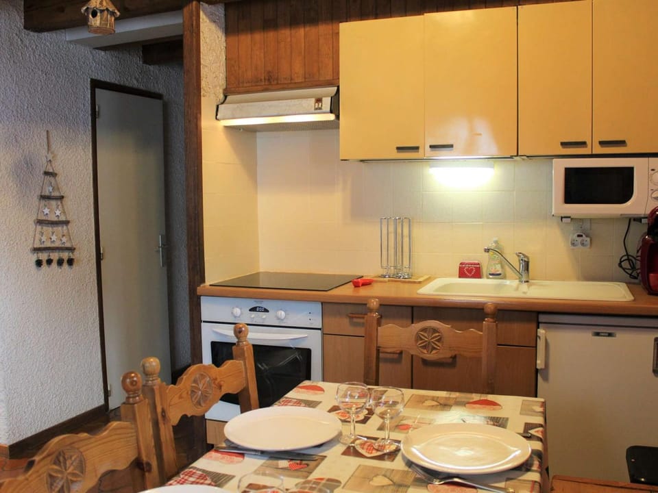 Appartement Mezzanine 7 Couchages au Cœur de Vars Les Claux - FR-1-330B-203 Apartment in Provence-Alpes-Côte d'Azur