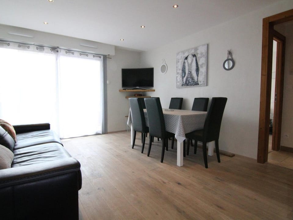 Appartement cosy avec balcon, 6 pers, proche pistes et commerces, Huez - FR-1-405-199 Apartment in Huez