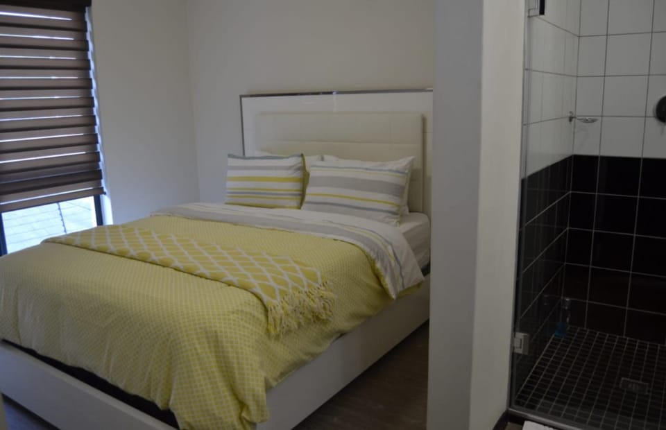 Cottonwoods Apartment for Family, Friends and Business trips. Apartment in Sandton
