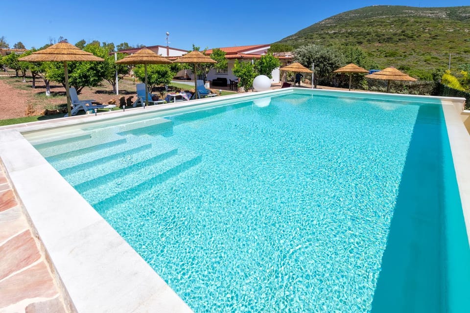 Natural landscape, Balcony/Terrace, Garden view, Garden view, Mountain view, Mountain view, Pool view, Pool view, Sea view, Sea view, Swimming pool, Swimming pool, Entertainment