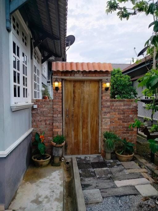Property building, Garden