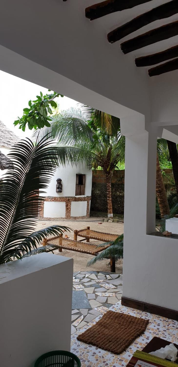 Day, Garden view