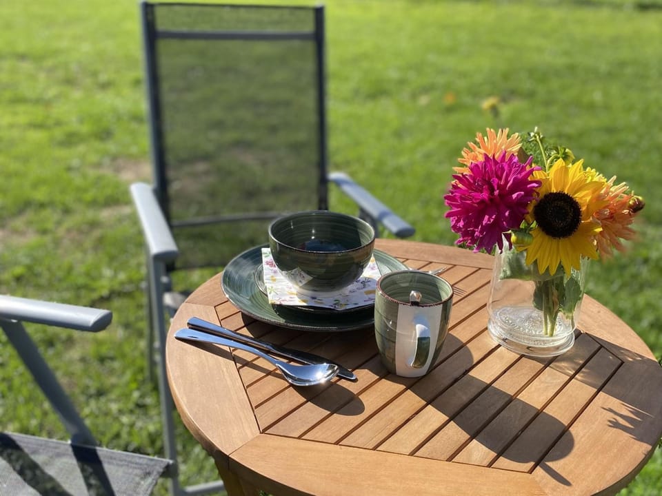 Garden, Dining area, Garden view