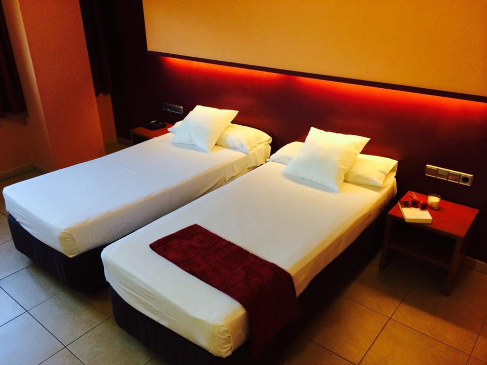 Bed, Photo of the whole room